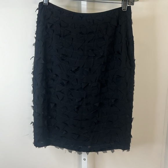 ISDA & CO Black Flutter 100 % Silk Pencil Skirt Size 6 - Picture 2 of 12